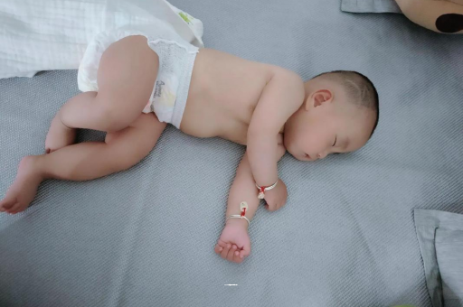 庆阳几个月宝宝会抬头